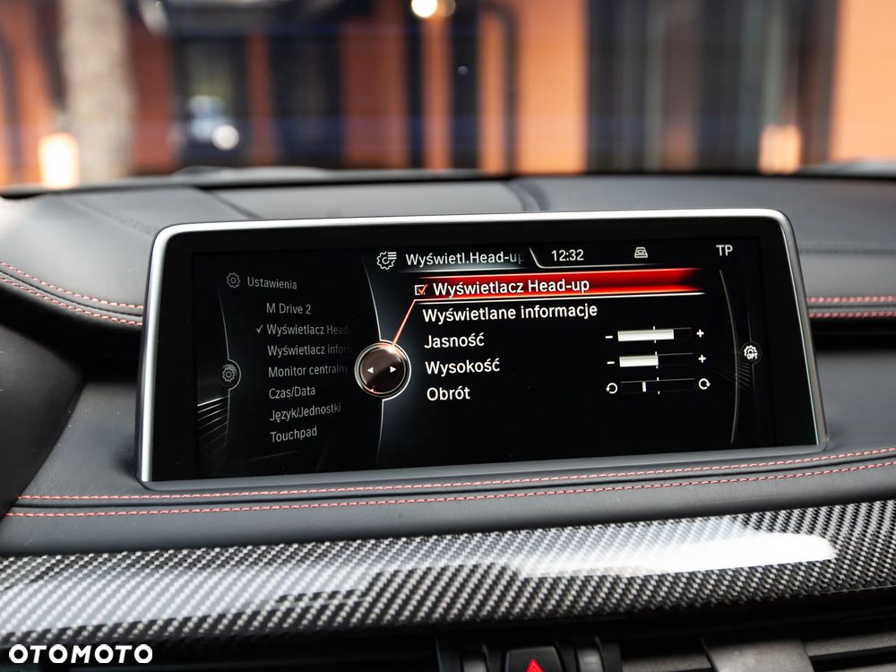 BMW X6M - 33