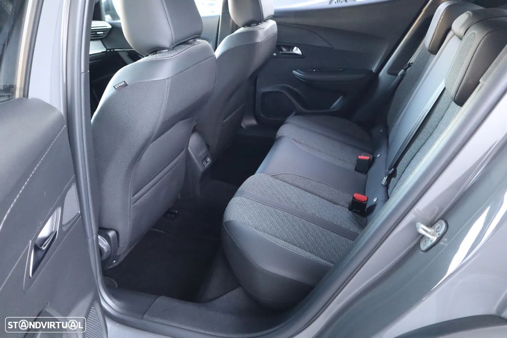 Peugeot 2008 PureTech 130 EAT8 Allure - 7