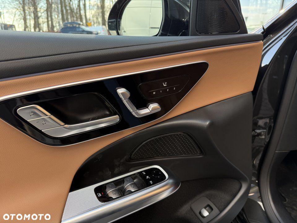 Mercedes-Benz Klasa E - 7