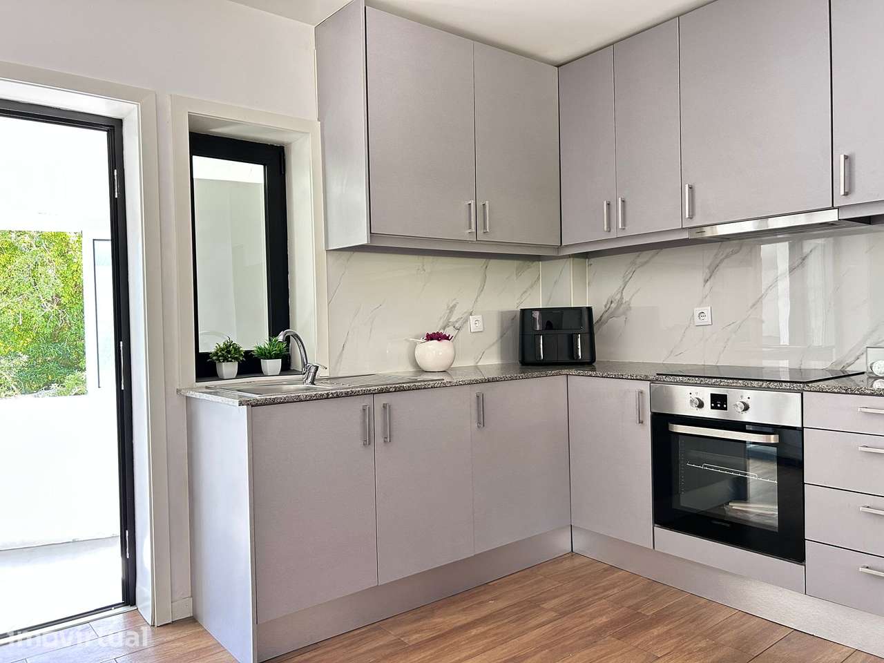 Moradia Bifamiliar  renovada T2+T1, Baguim do Monte - Grande imagem: 4/33