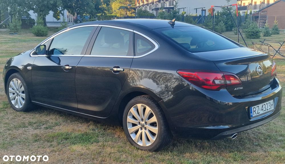 Opel Astra - 9