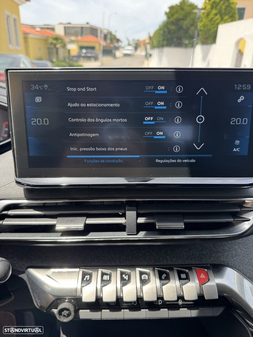 Peugeot 3008 1.2 PureTech Allure EAT8 - 19