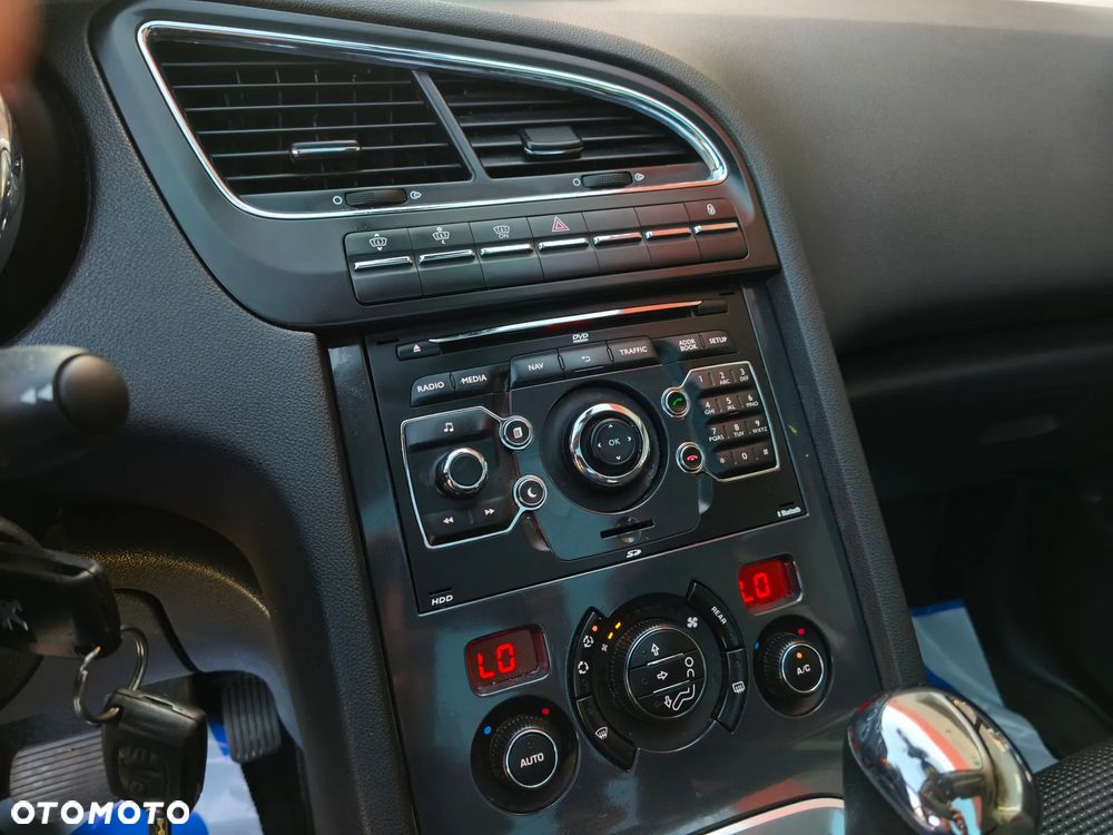 Peugeot 5008 - 17