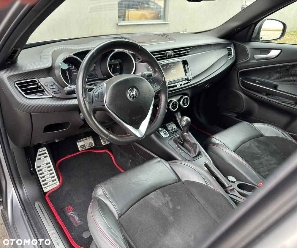 Alfa Romeo Giulietta 1.8 TBi 16V TCT Veloce - 16