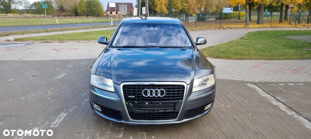 Audi A8 - 7