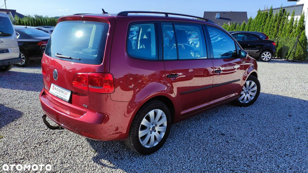 Volkswagen Touran - 4