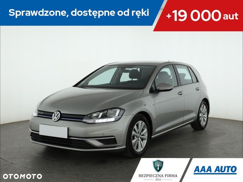 Volkswagen Golf - 2