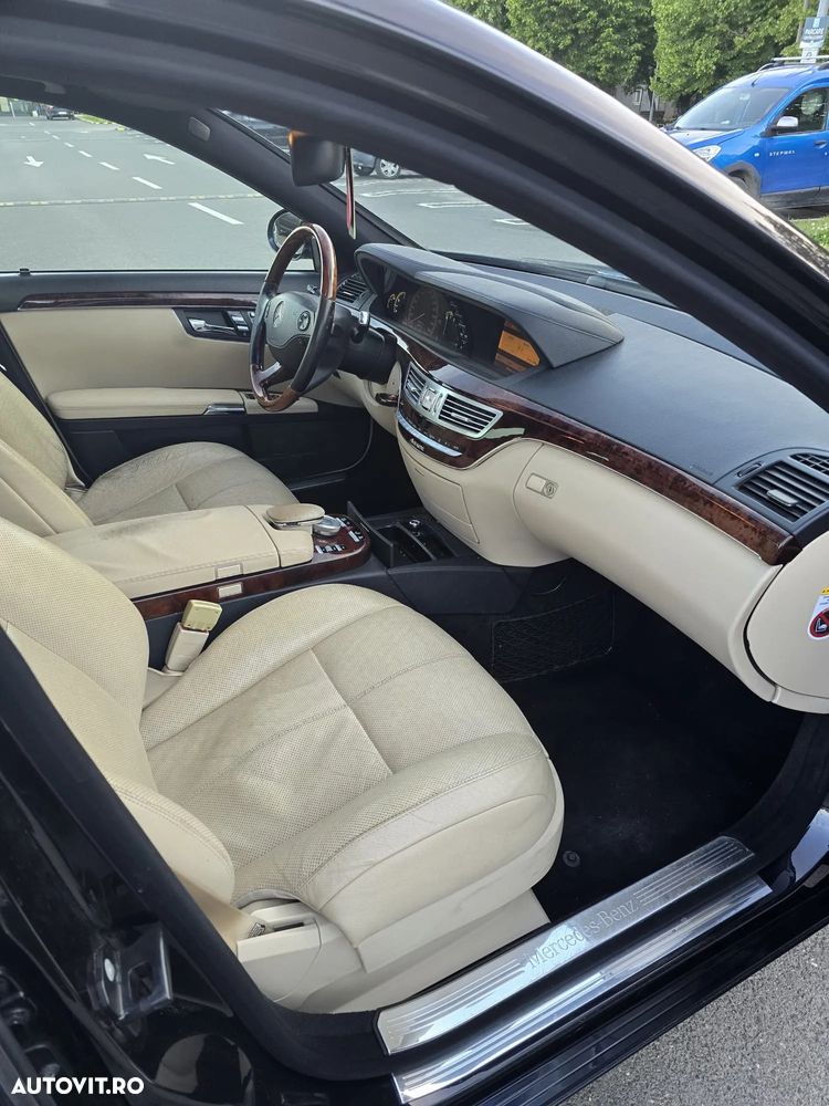 Mercedes-Benz S - 9