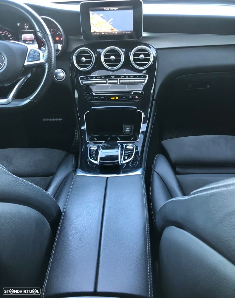 Mercedes-Benz GLC 220 d 4Matic 9G-TRONIC AMG Line - 36