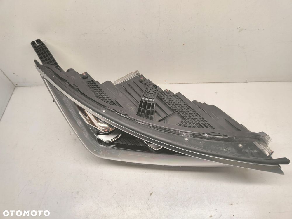 byd tang ev600 2021 lampa prawa - 2
