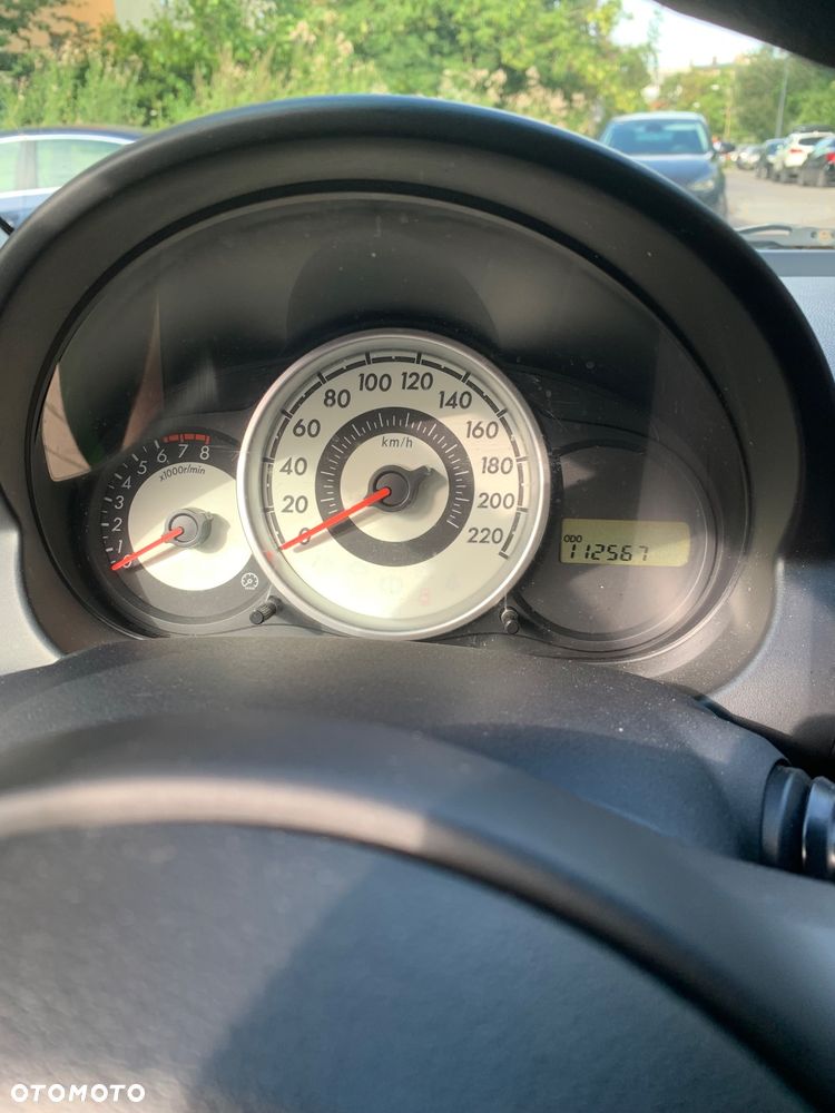 Mazda 2 - 7