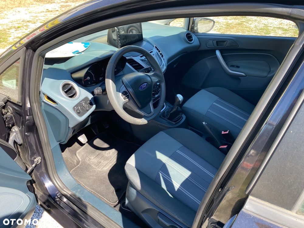 Ford Fiesta 1.25 Champions Edition - 17