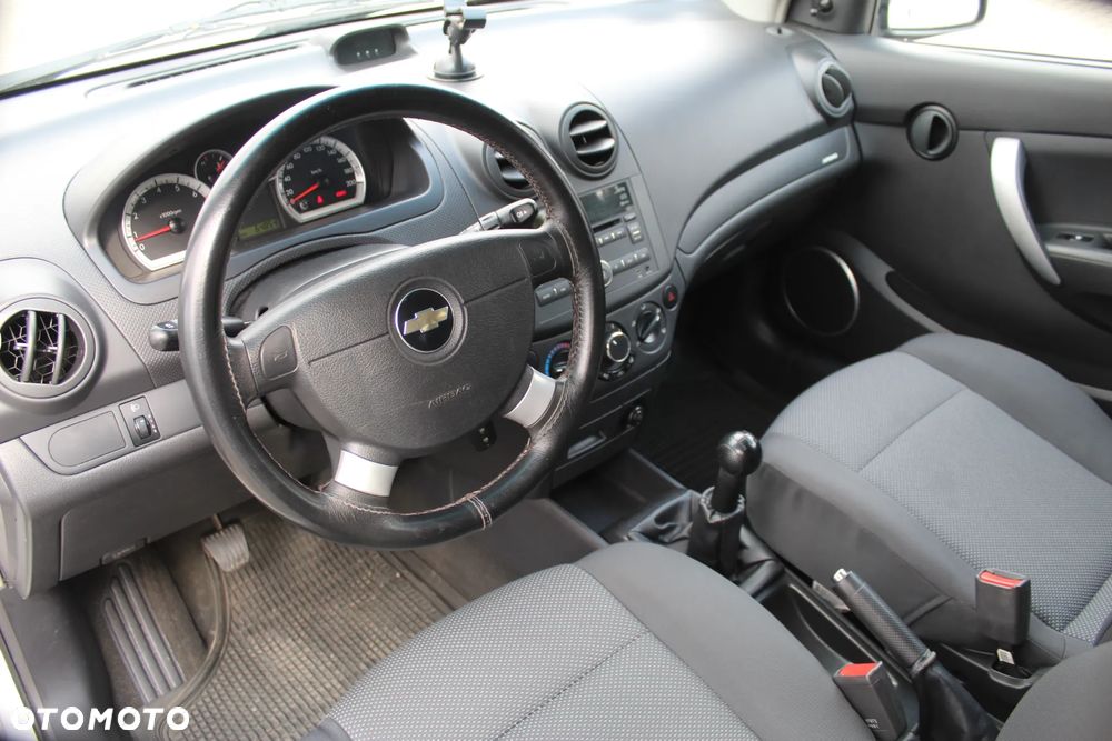 Chevrolet Aveo 1.2 16V Base+ / Classic+ - 9
