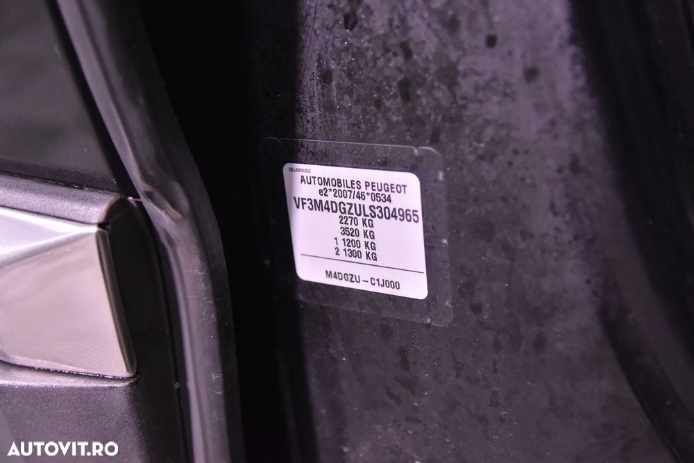 Peugeot 3008 225 e-EAT8 Allure - 25