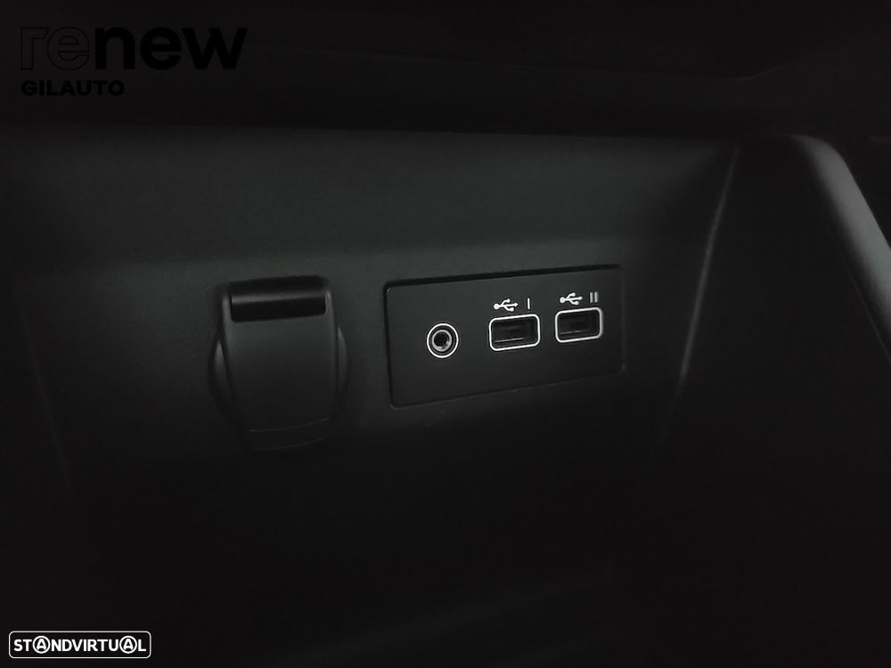 Renault Clio 1.0 TCe Evolution Bi-Fuel - 29