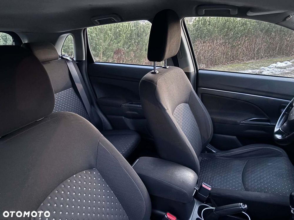 Mitsubishi ASX 1.8 DID Instyle 4WD AS&G - 12