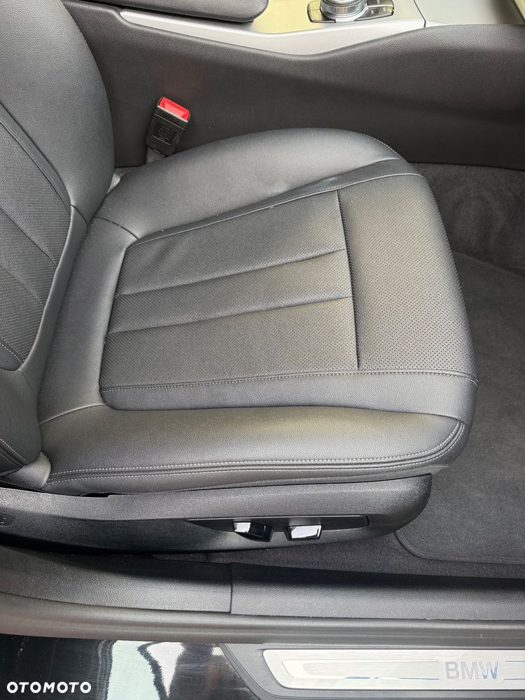 BMW Seria 5 520d Sport Line sport - 25