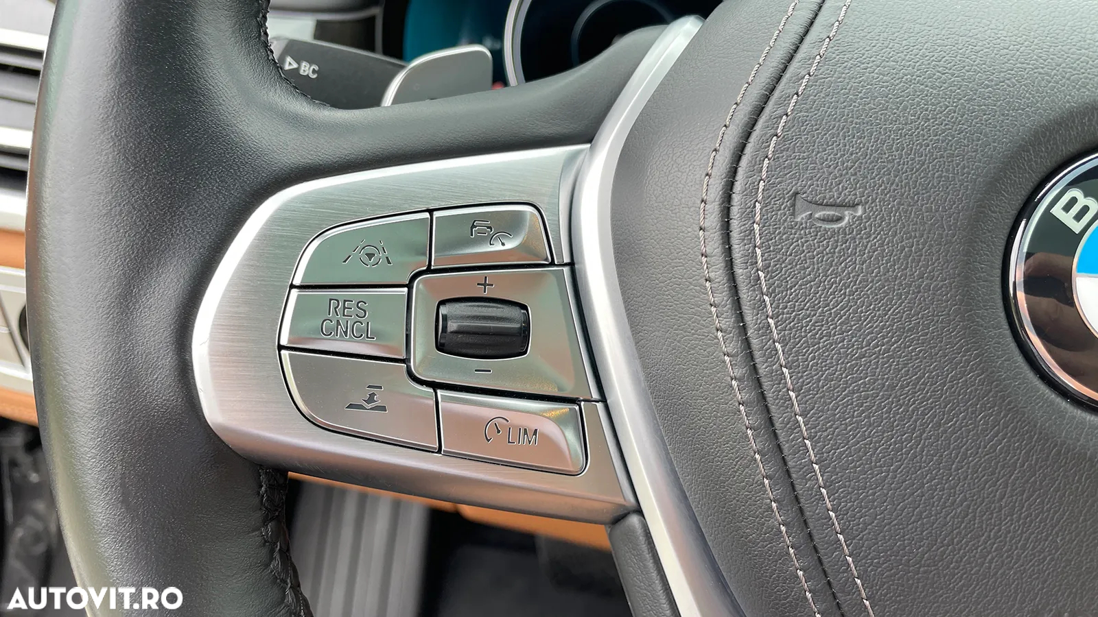 BMW Seria 7 740e iPerformance - 9