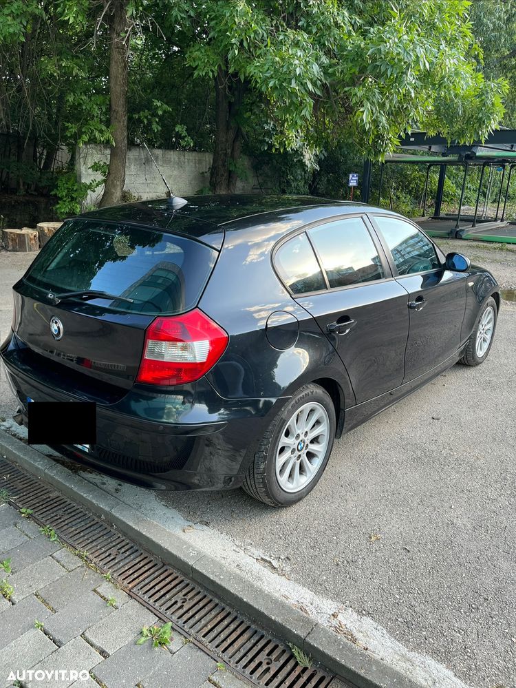 BMW Seria 1 120d - 4