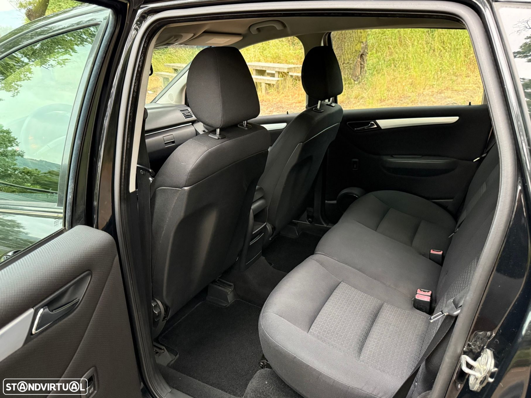 Mercedes-Benz B 180 CDi - 17