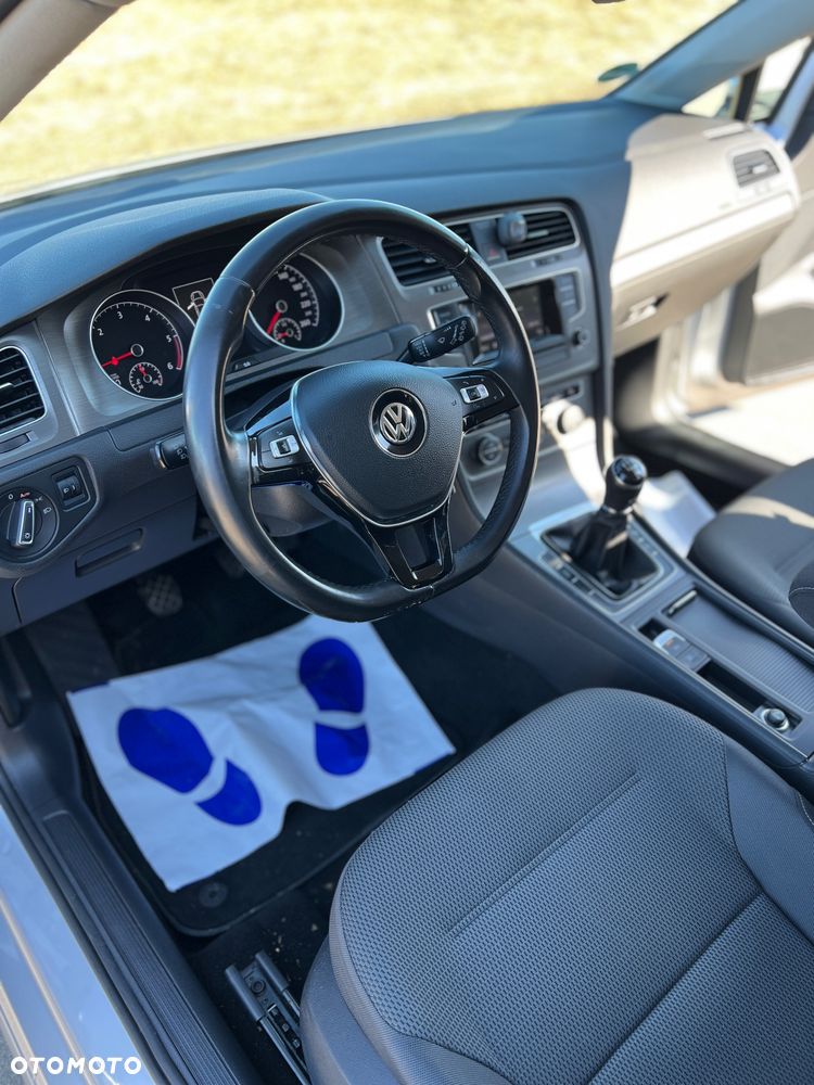 Volkswagen Golf 1.6 TDI BlueMotion Technology Trendline - 21