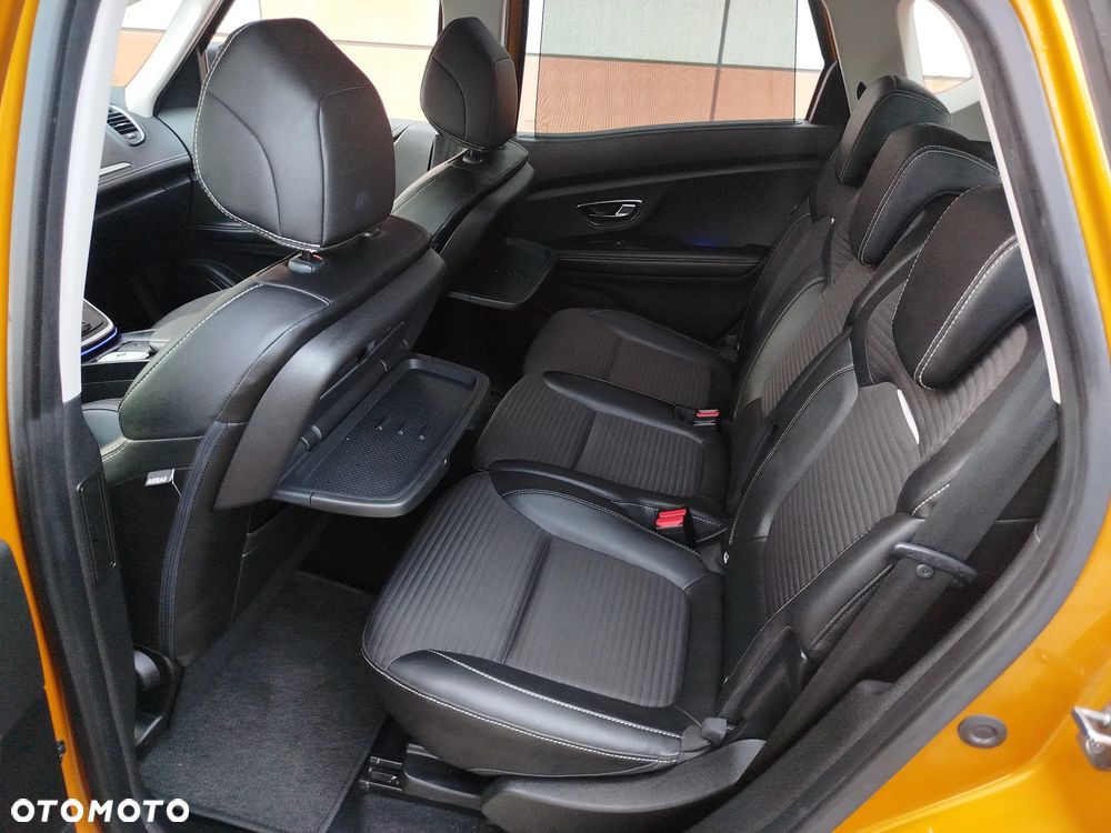 Renault Scenic ENERGY TCe 130 S&S Paris - 22