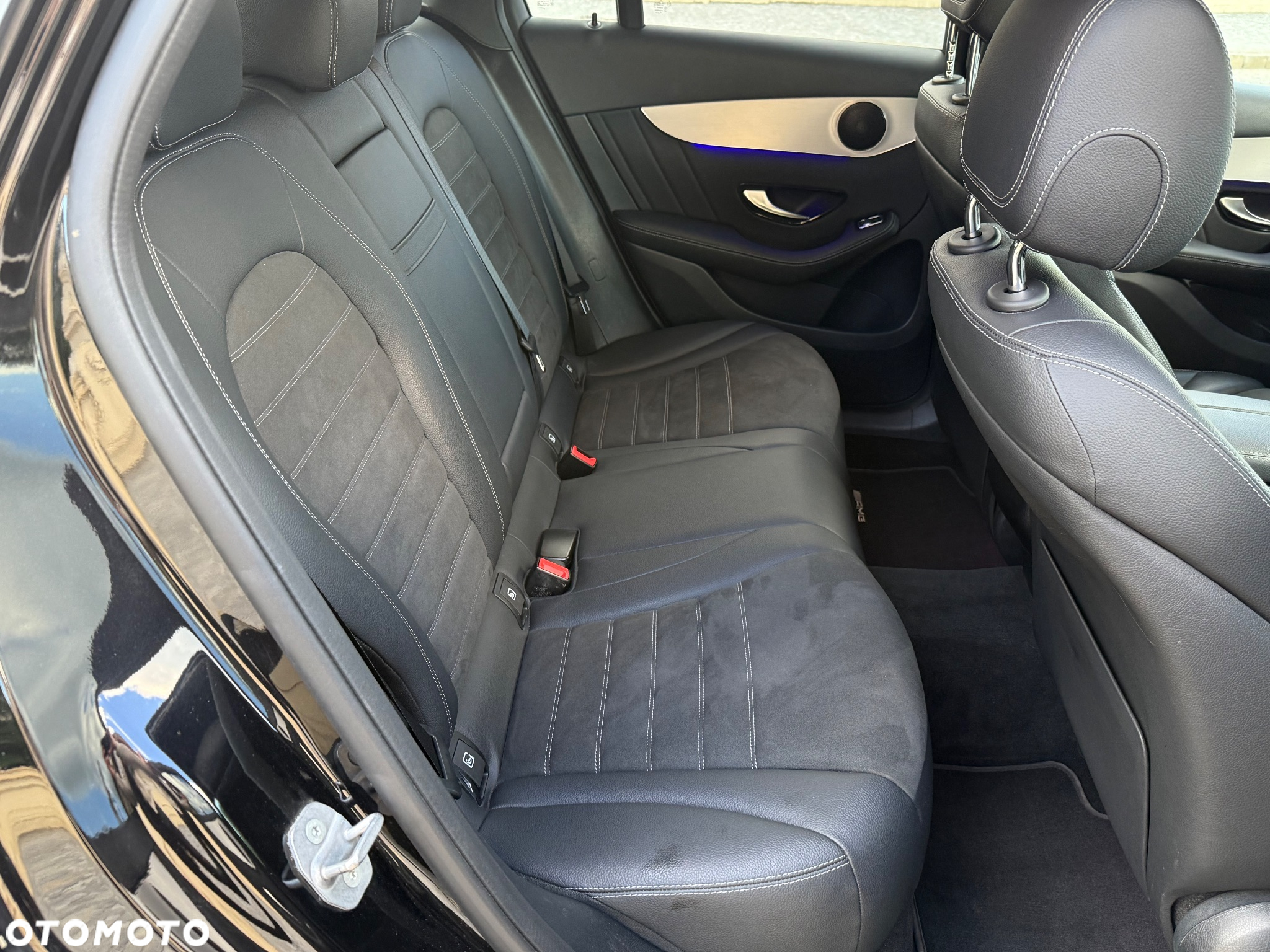 Mercedes-Benz GLC 220 d 4Matic 9G-TRONIC AMG Line - 22