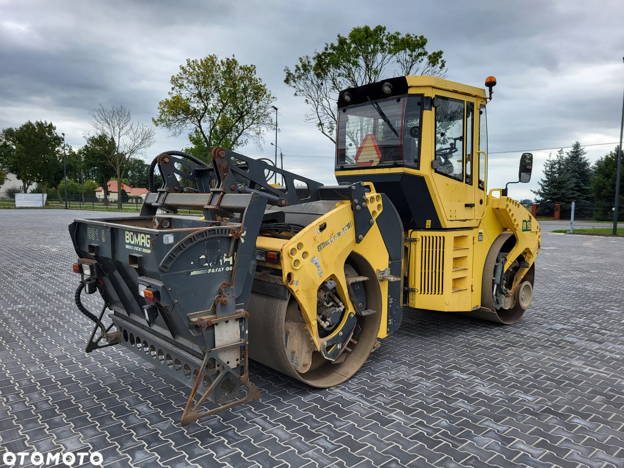 Bomag 154 AD + Rozsypywacz do grysu - 3