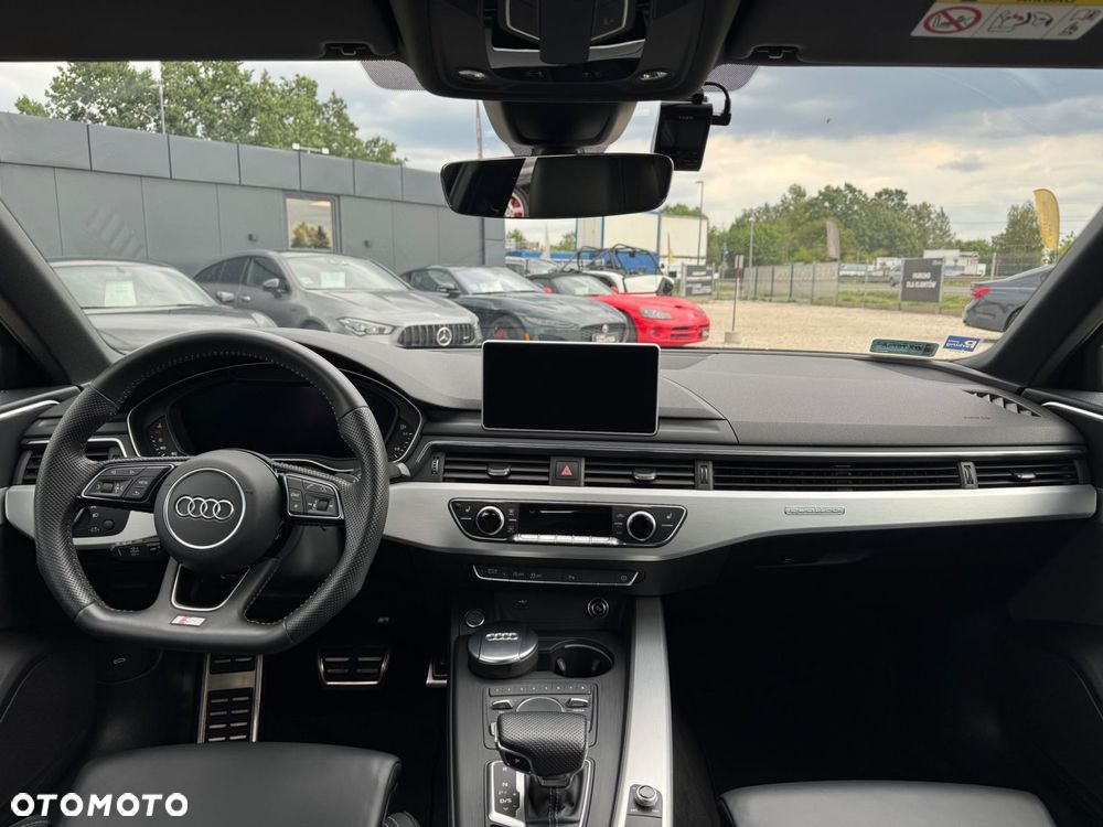 Audi A4 Limousine - 17