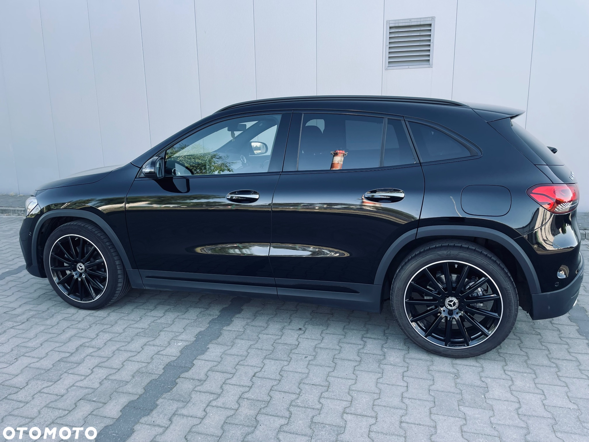 Mercedes-Benz GLA 250 8G-DCT AMG Line - 11