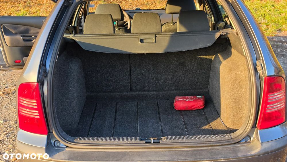 Skoda Octavia 1.9 TDI Tour - 9
