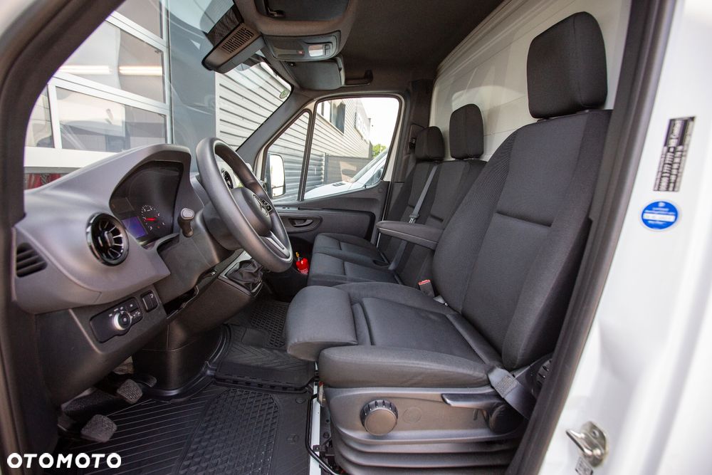 Mercedes-Benz Sprinter 316 2,2 CDI KONTENER + WINDA 750kg - 9
