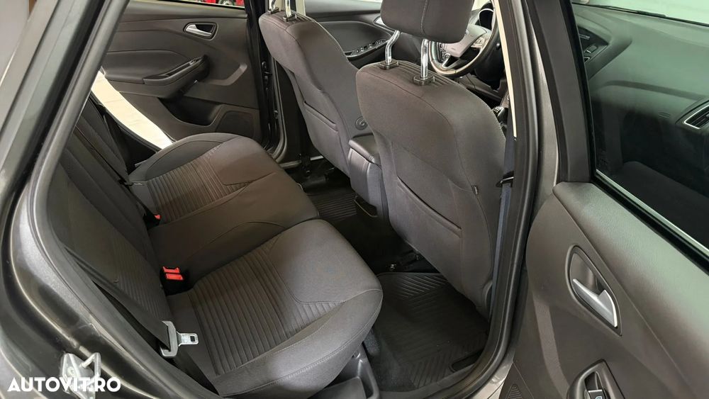 Ford Focus 1.0 EcoBoost Titanium - 18