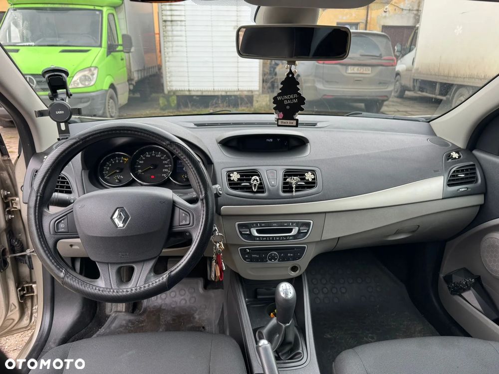 Renault Megane 1.6 16V Style Edition - 5