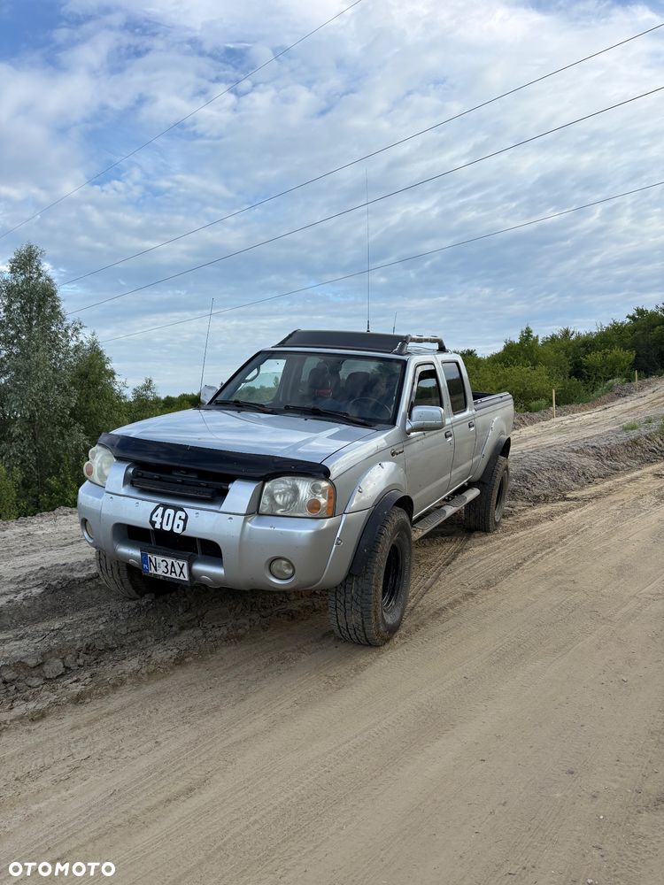 Nissan Frontier - 1