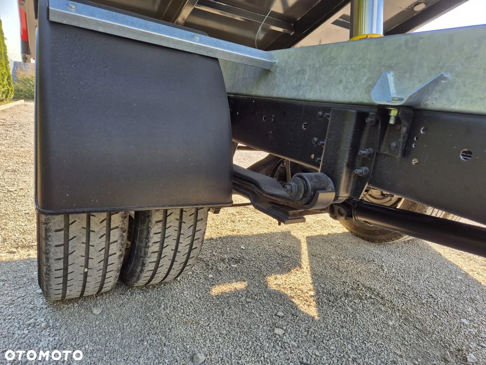 Nissan Atleon 56.13 3.0 130KM - 14