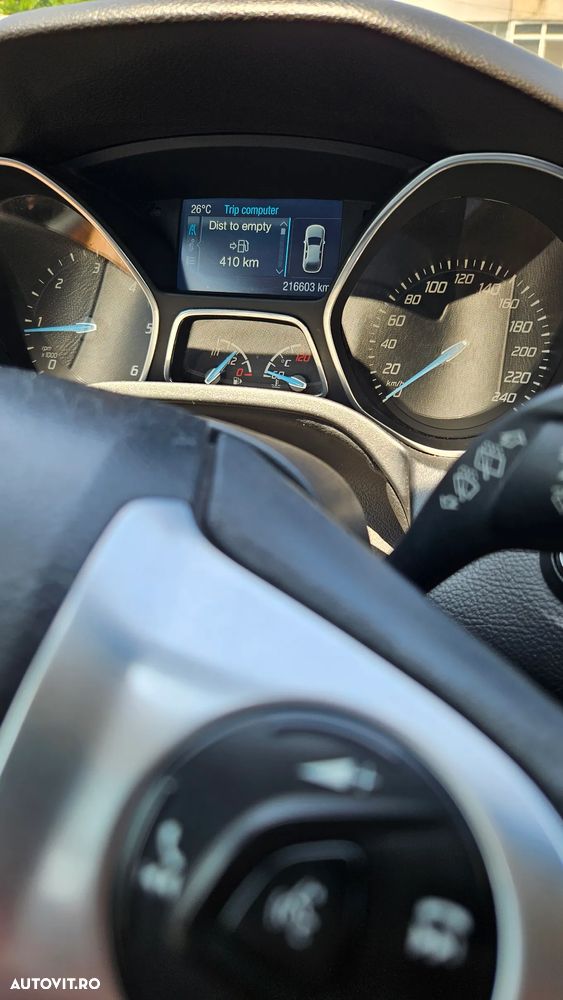 Ford Focus - 8