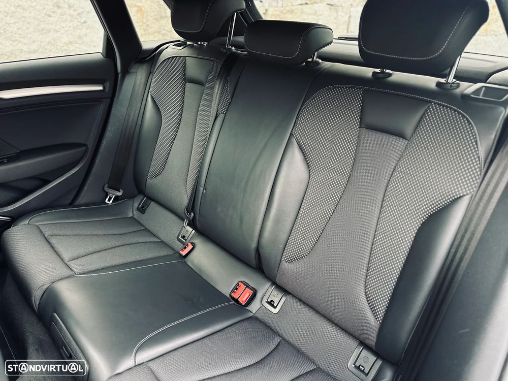 Audi A3 Sportback 2.0 TDI S line Sport Pack - 38