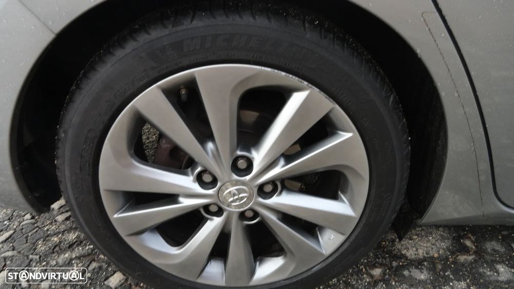 Toyota Auris Touring Sports 1.8 HSD Exclusive +TSS+Navi - 7