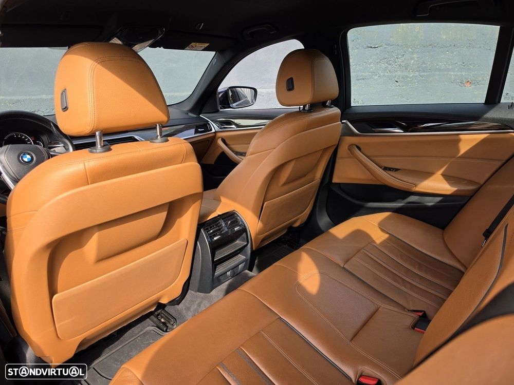 BMW 530 e iPerformance Line Luxury - 18