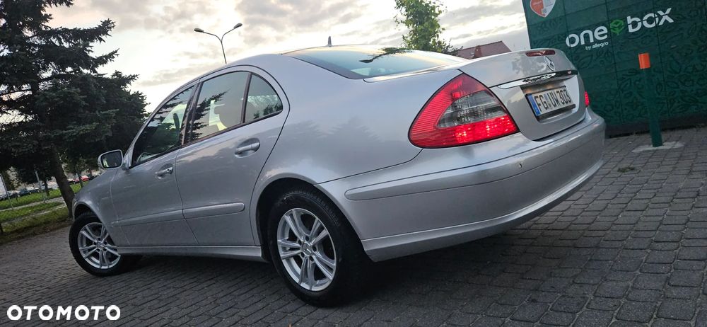 Mercedes-Benz Klasa E 200 Kompressor Classic - 3