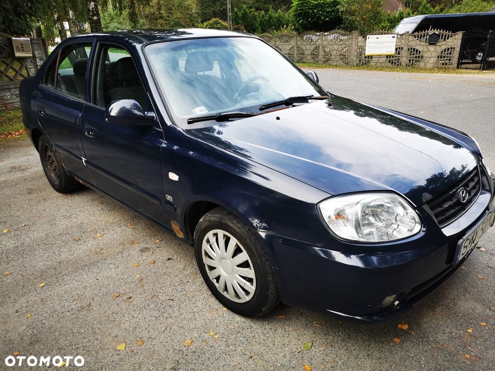 Hyundai Accent 1.5 CRDi Middle - 3