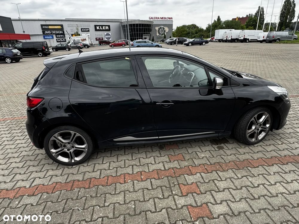 Renault Clio - 7