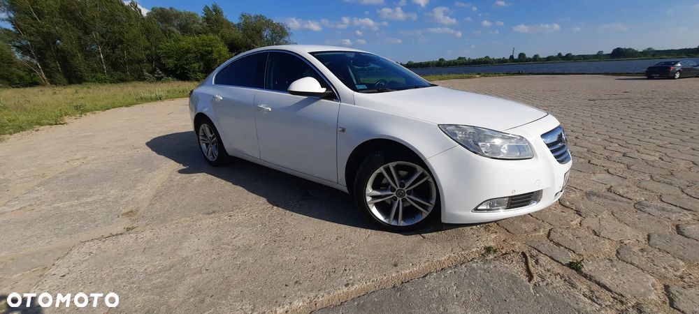 Opel Insignia 2.0 CDTI - 1
