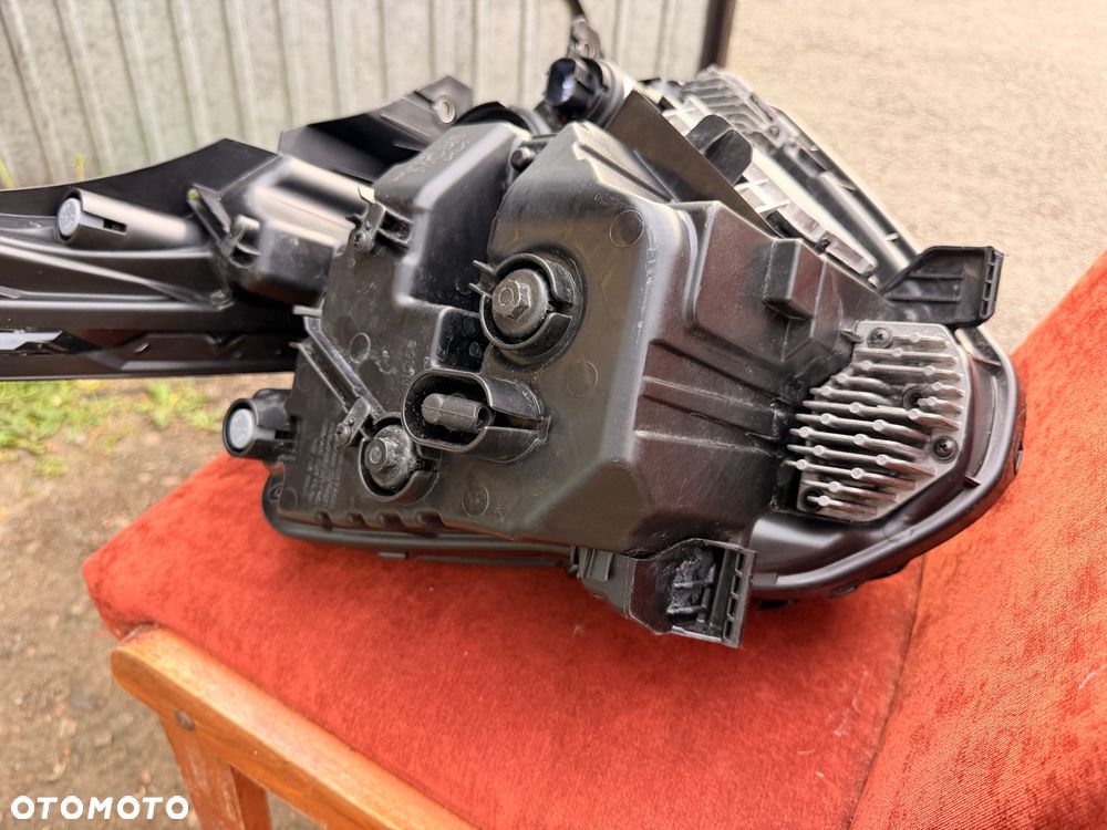 Kia Sportage 5 , V 21- lampa reflektor lewy led 92101r2000 - 13