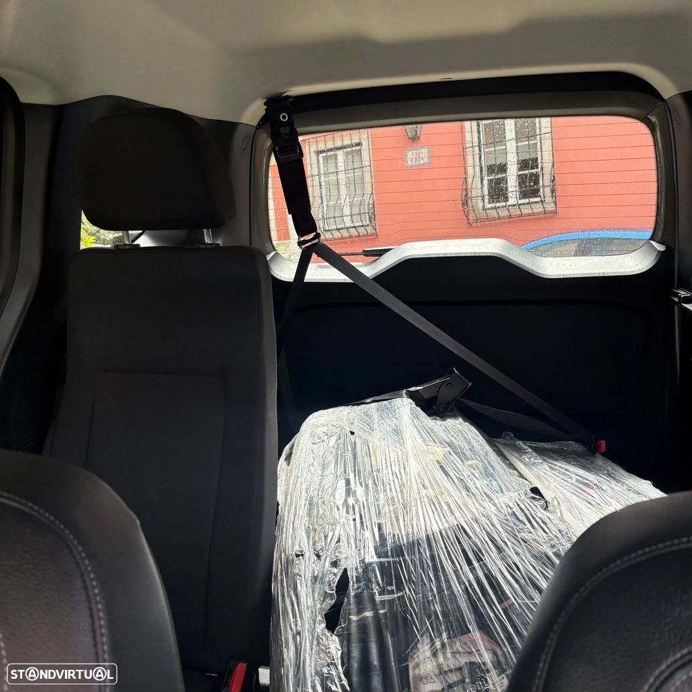 Mercedes-Benz T 180 - 6