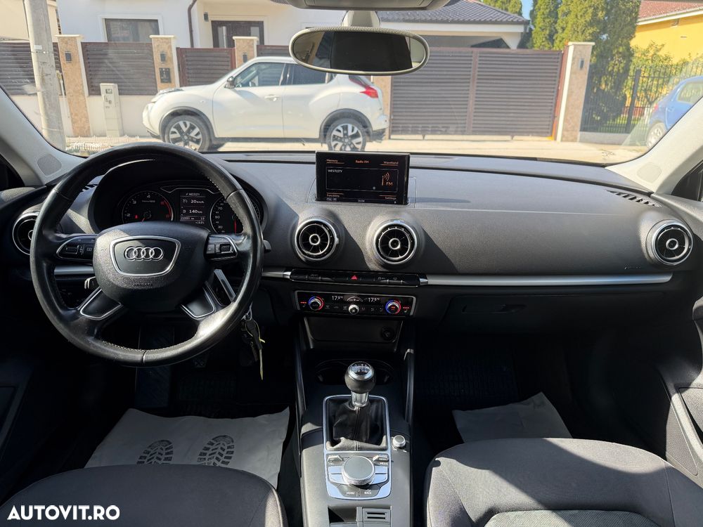 Audi A3 1.6 TDI Attraction - 12