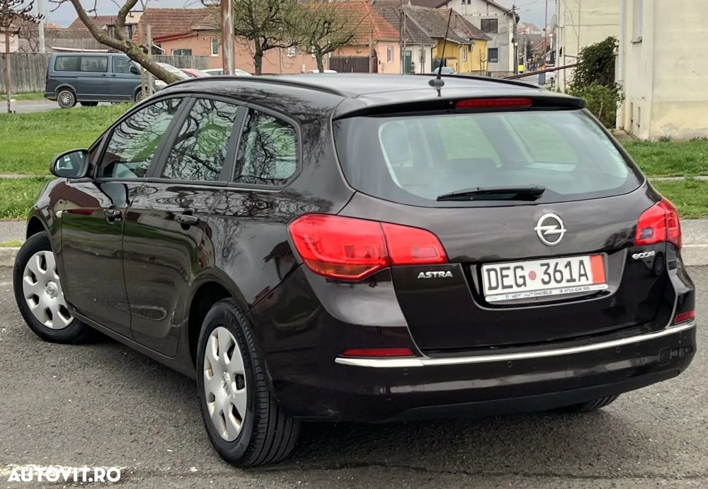 Opel Astra 1.6 CDTI DPF ecoFLEX TourerStart/Stop ENERGY - 4