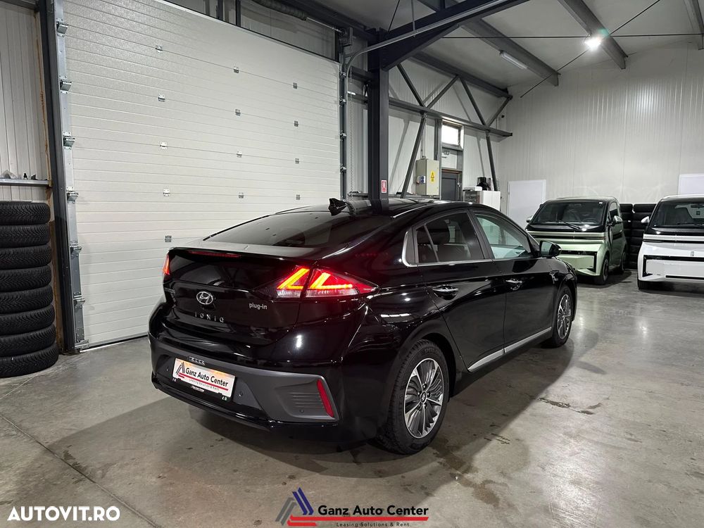 Hyundai IONIQ 1.6 GDI Premium - 3