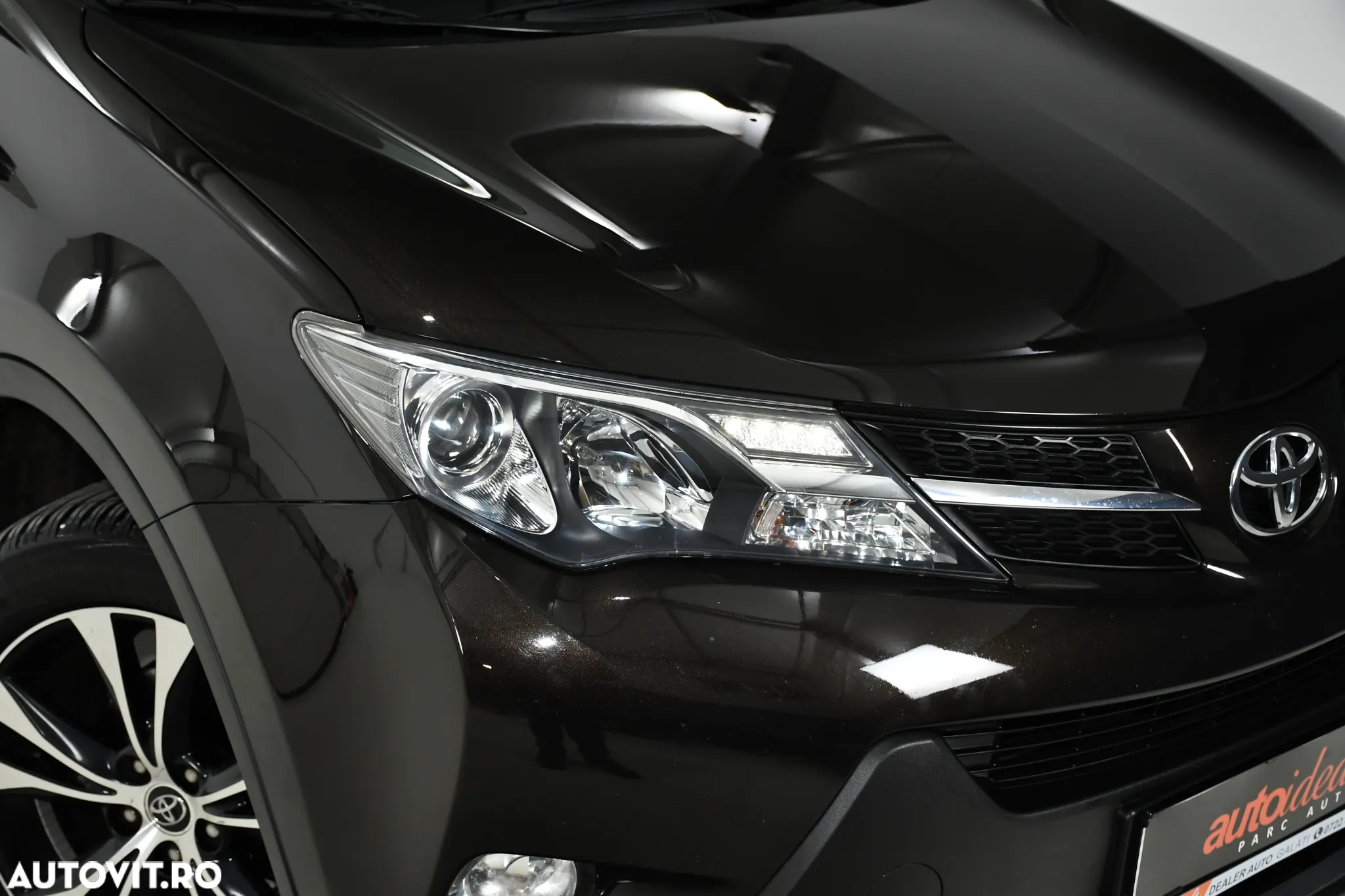 Toyota RAV4 2.0 D-4D 2WD Executive - 16